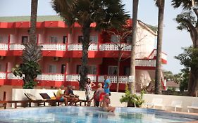 Golden Beach Hotel