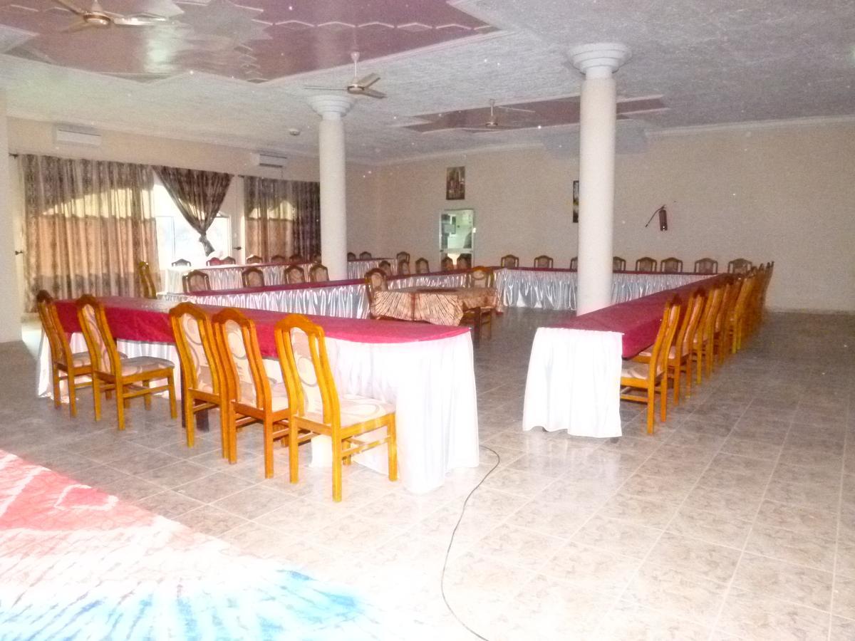 Golden Beach Hotel Serrekunda Room photo